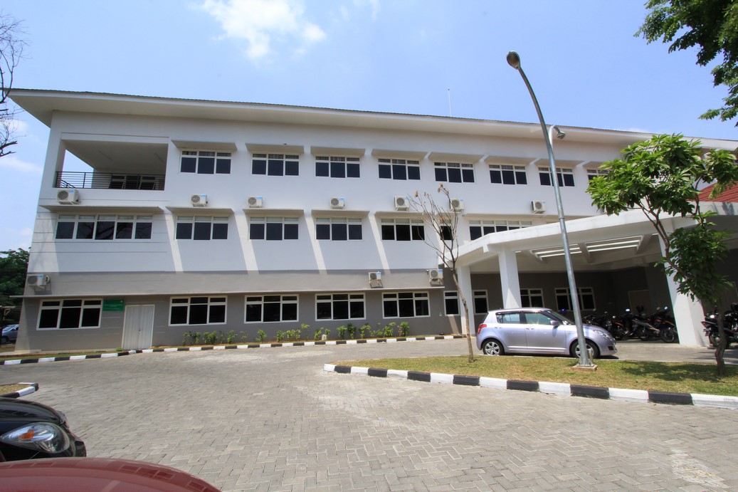 Gedung Diklat Samping